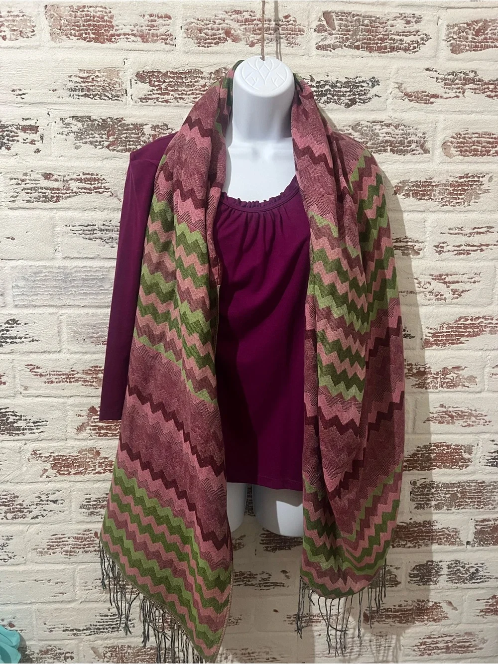 Women’s Chevron Scarf Pink Green Burgundy Zigzag Knit Fringed Wrap